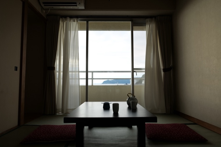 変換前の和室（新聞風）の写真